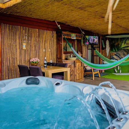 Drents Genieten - Kraaiheide Met Prive Jacuzzi Erm Extérieur photo